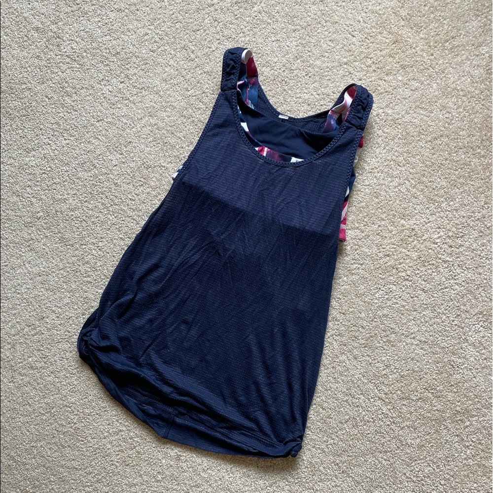 Lululemon Size 6 Tank with Sports Bra